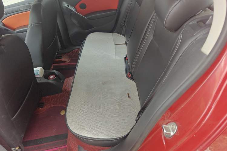 Used Volkswagen Golf 2011 1.6L Automatic Fashion Edition Left Rear Seat