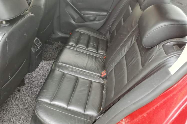Used Volkswagen Golf 2011 1.4 TSI Automatic Comfort Model Left Rear Seat