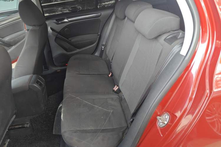 Used Volkswagen Golf 2011 1.4 TSI Automatic Comfort Model Left Rear Seat