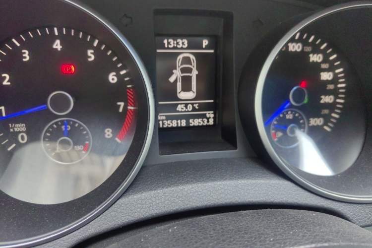 Used Volkswagen Golf 2011 2.0 TSI R Odometer Close Up