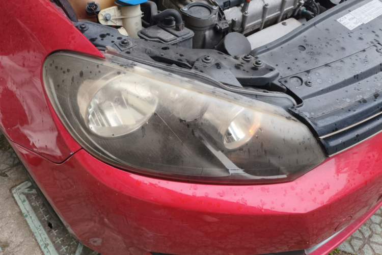 Used Volkswagen Golf 2011 1.6L Automatic Comfort Model Right Front Headlight