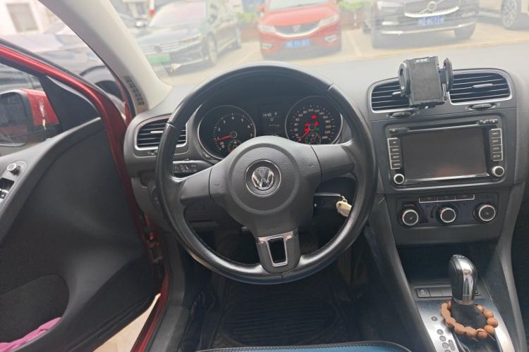 Used Volkswagen Golf 2011 1.4 TSI Automatic Comfort Model Steering Wheel