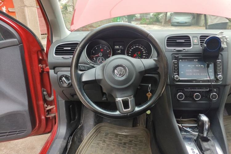 Used Volkswagen Golf 2011 1.4 TSI Automatic Luxury Edition Steering Wheel