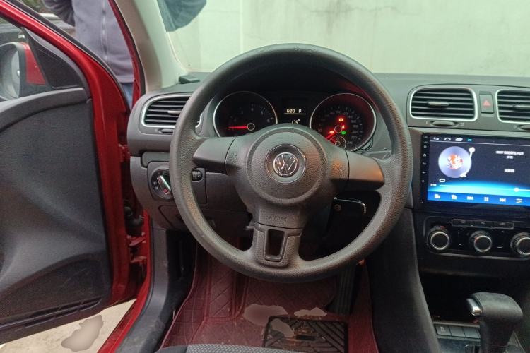 Used Volkswagen Golf 2011 1.6L Automatic Comfort Model Steering Wheel