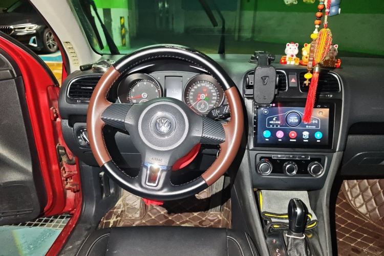 Used Volkswagen Golf 2011 1.6L Automatic Comfort Model Steering Wheel