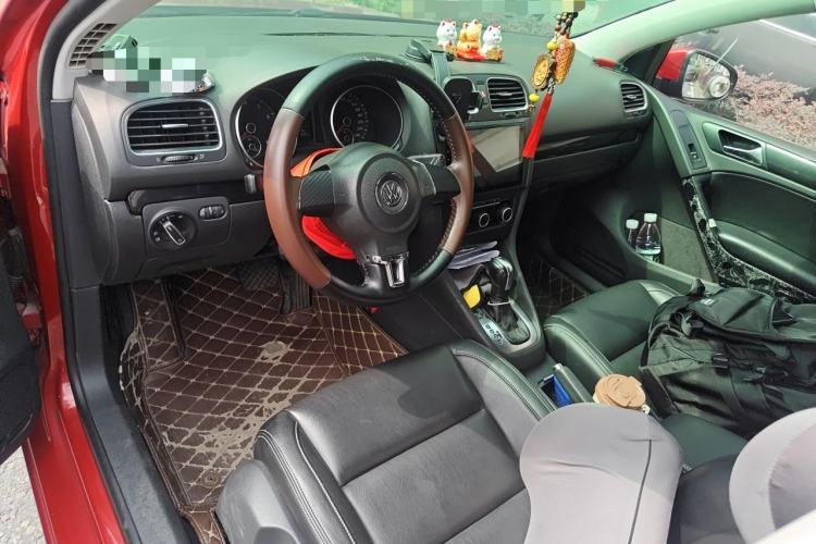 Used Volkswagen Golf 2011 1.6L Automatic Comfort Model Steering Wheel