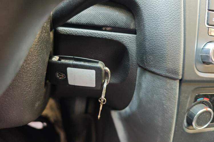 Used Volkswagen Golf 2011 1.4 TSI Automatic Comfort Model Vehicle Key