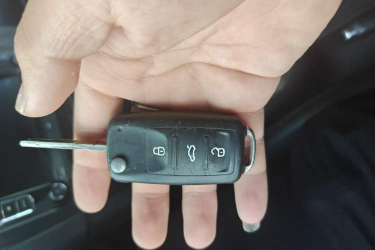 Used Volkswagen Golf 2011 1.4 TSI Automatic Comfort Model Vehicle Key