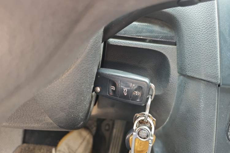 Used Volkswagen Golf 2011 1.4 TSI Automatic Comfort Model Vehicle Key
