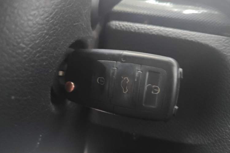Used Volkswagen Golf 2011 1.6L Automatic Comfort Model Vehicle Key