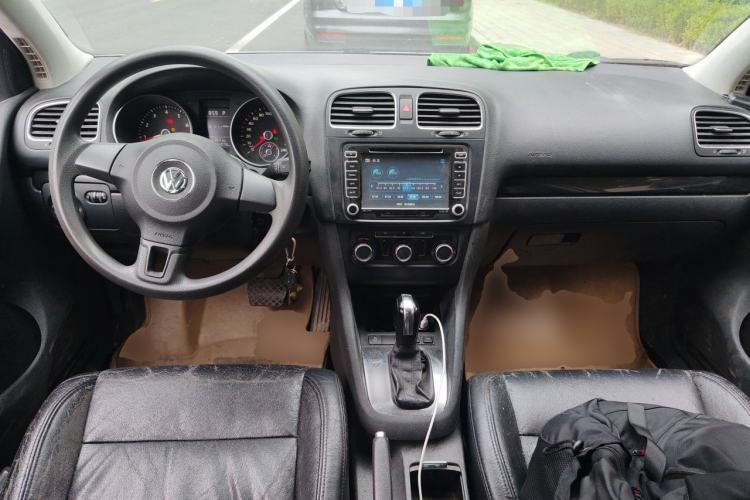 Used Volkswagen Golf 2011 1.4 TSI Automatic Comfort Model Center Console