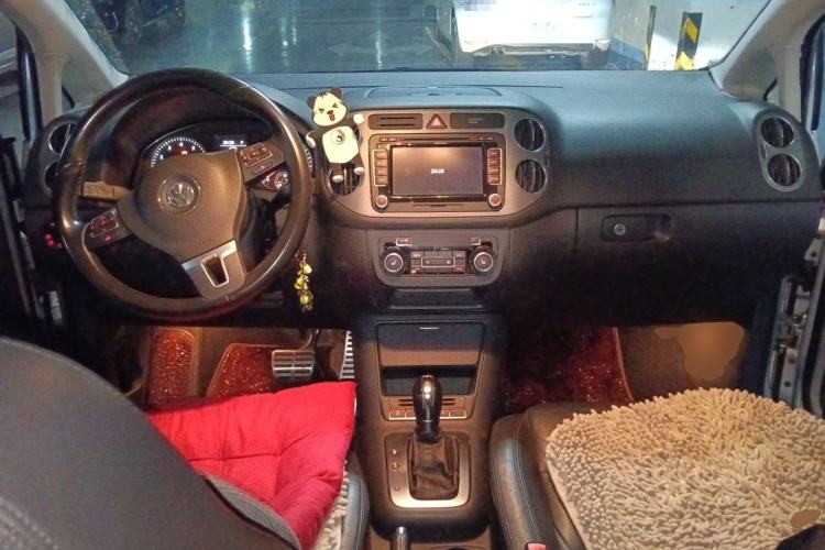 Used Volkswagen Golf 2011 1.4TSI Cross Golf Center Console