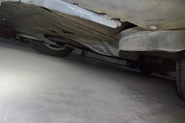 Used Volkswagen Golf 2011 1.6L Automatic Comfort Model Chassis Front Left