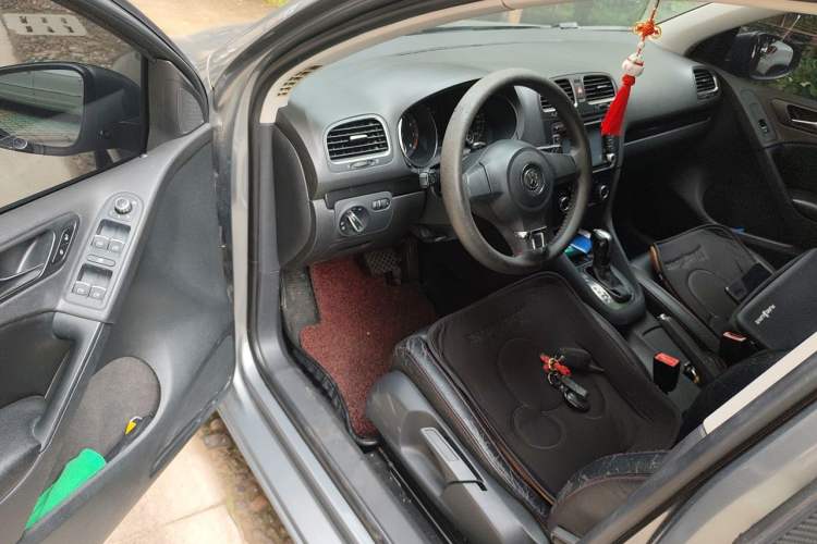 Used Volkswagen Golf 2011 1.4 TSI Automatic Comfort Model Driver Seat