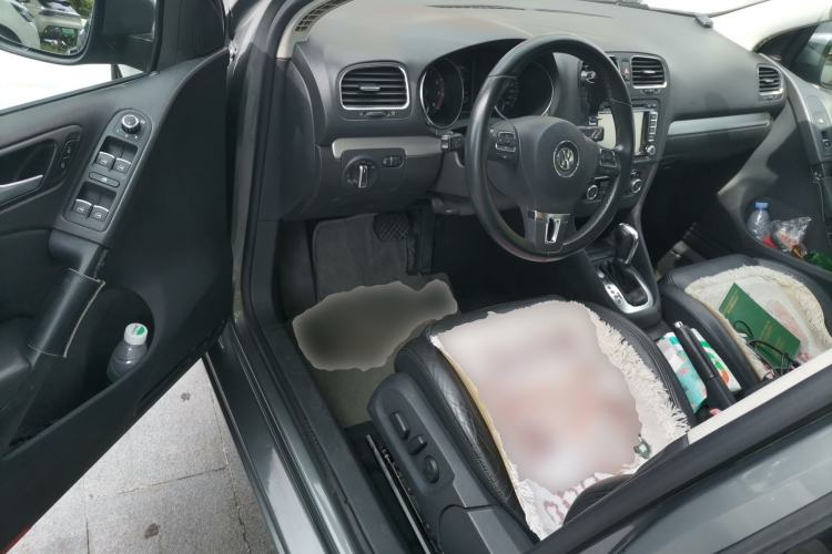 Used Volkswagen Golf 2011 1.4 TSI Automatic Luxury Edition Driver Seat