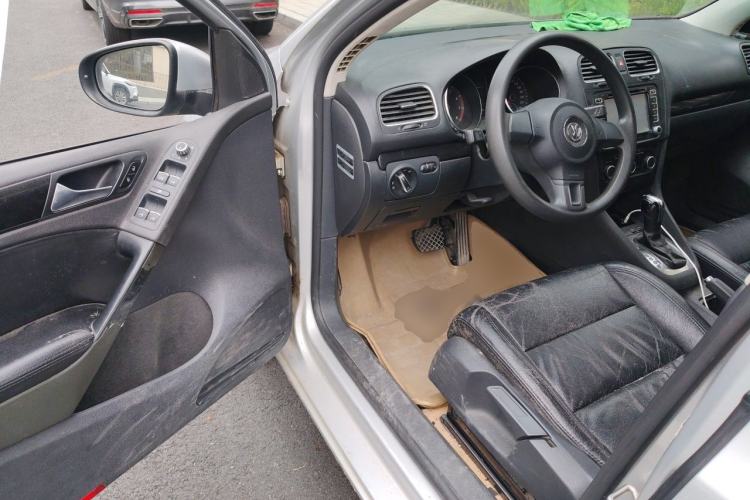 Used Volkswagen Golf 2011 1.4 TSI Automatic Comfort Model Driver Seat