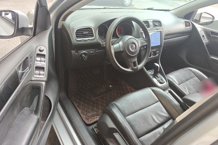 Used Volkswagen Golf 2011 1.6L Automatic Comfort Model Driver Seat