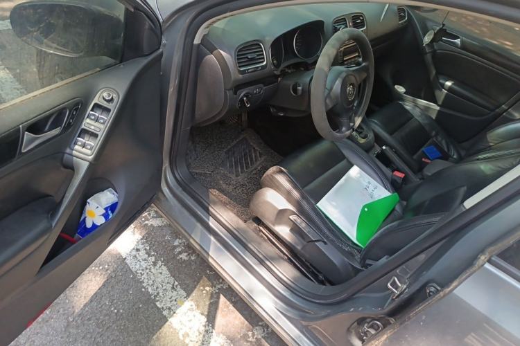 Used Volkswagen Golf 2011 1.4 TSI Automatic Comfort Model Driver Seat