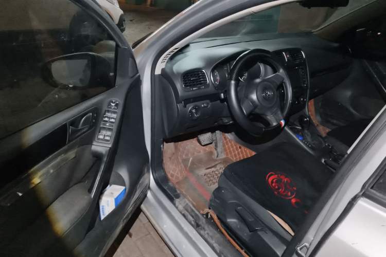 Used Volkswagen Golf 2011 1.4 TSI Automatic Comfort Model Driver Seat