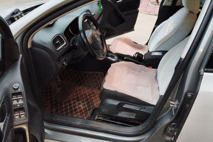 Used Volkswagen Golf 2011 1.6L Automatic Comfort Model Driver Seat
