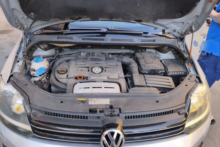 Used Volkswagen Golf 2011 1.4TSI Cross Golf Engine Bay
