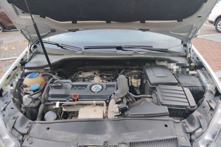 Used Volkswagen Golf 2011 1.4 TSI Automatic Comfort Model Engine Bay