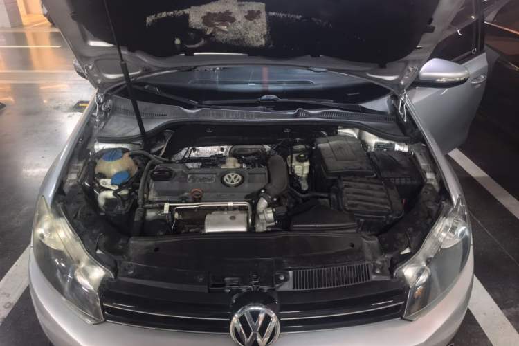 Used Volkswagen Golf 2011 1.4 TSI Automatic Comfort Model Engine Bay