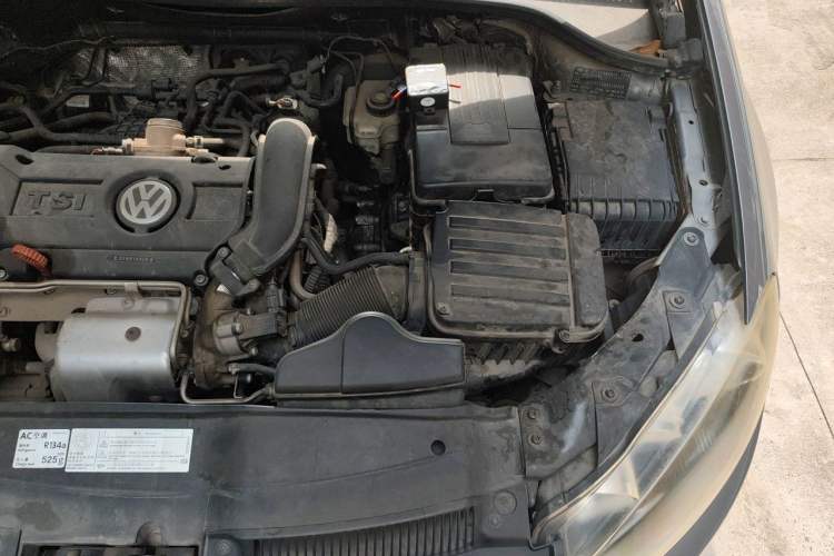 Used Volkswagen Golf 2011 1.4 TSI Automatic Comfort Model Engine Bay Left