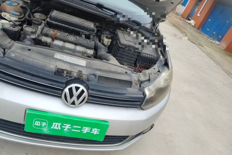 Used Volkswagen Golf 2011 1.6L Automatic Comfort Model Engine Bay Left