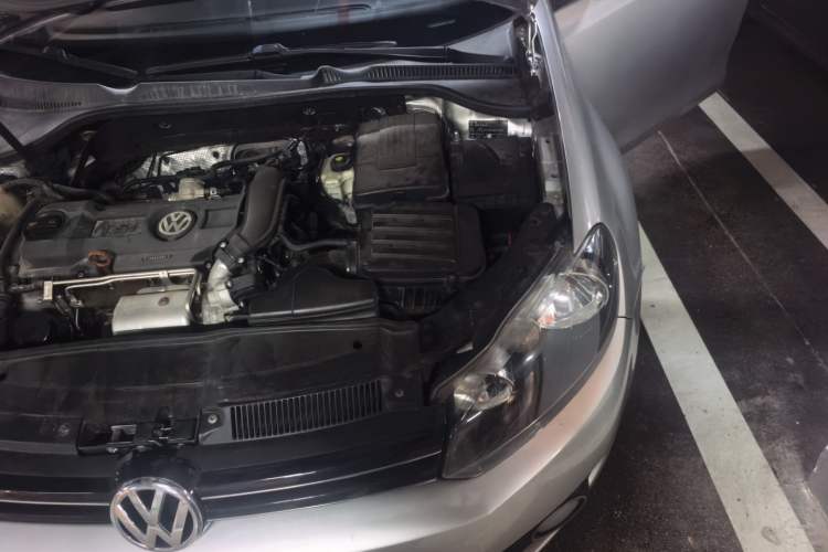 Used Volkswagen Golf 2011 1.4 TSI Automatic Comfort Model Engine Bay Left