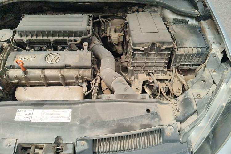 Used Volkswagen Golf 2011 1.6L Automatic Comfort Model Engine Bay Left
