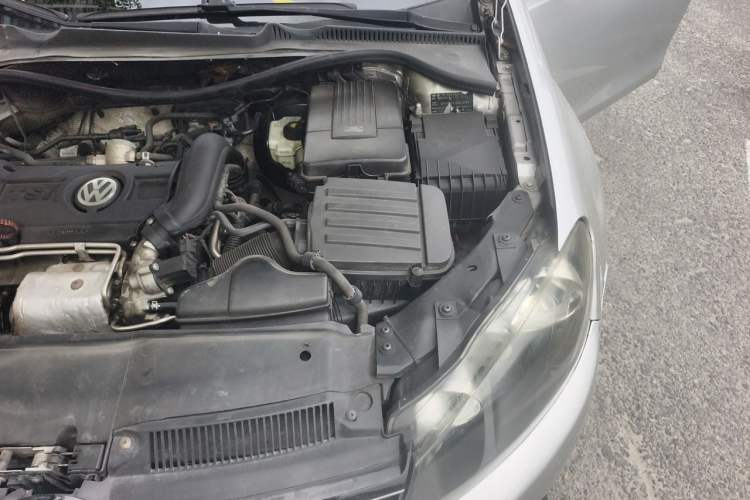 Used Volkswagen Golf 2011 1.4 TSI Automatic Comfort Model Engine Bay Left