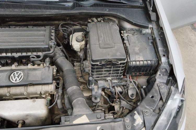 Used Volkswagen Golf 2011 1.6L Automatic Comfort Model Engine Bay Left