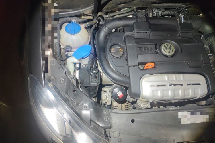 Used Volkswagen Golf 2011 1.4 TSI Luxury Touring Edition Engine Bay Right