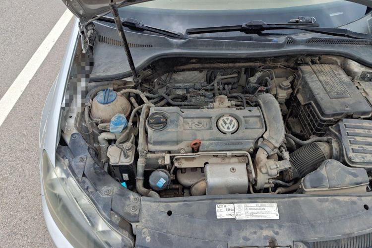 Used Volkswagen Golf 2011 1.4 TSI Automatic Comfort Model Engine Bay Right