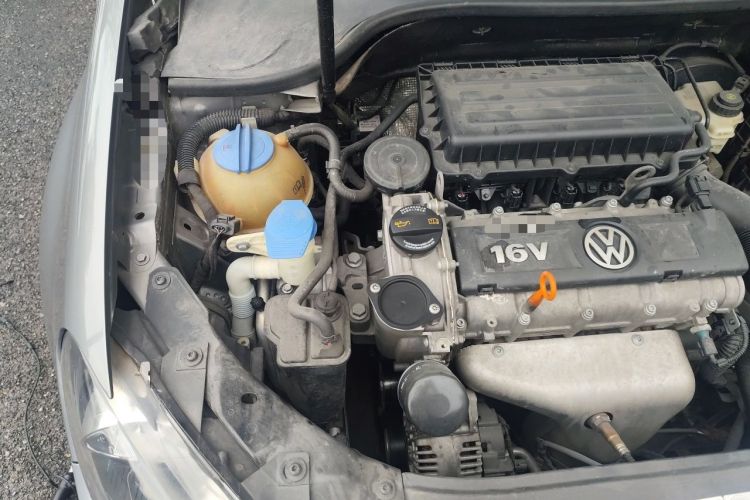 Used Volkswagen Golf 2011 1.6L Automatic Comfort Model Engine Bay Right
