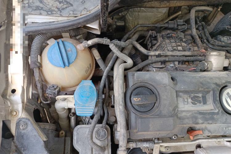 Used Volkswagen Golf 2011 1.4 TSI Automatic Comfort Model Engine Bay Right