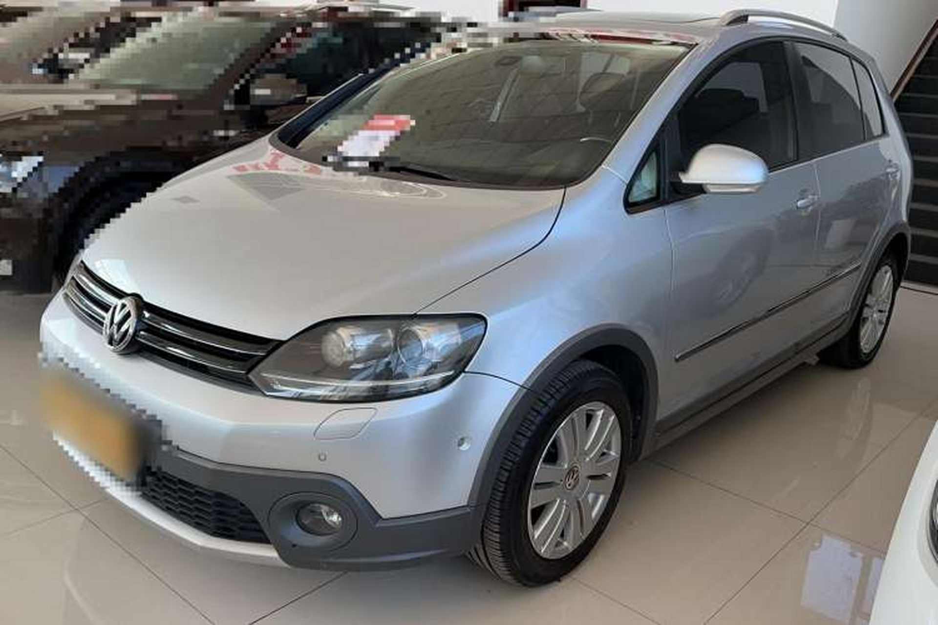 Used Volkswagen Golf 2011 1.4TSI Cross Golf Front Left 45 Deg