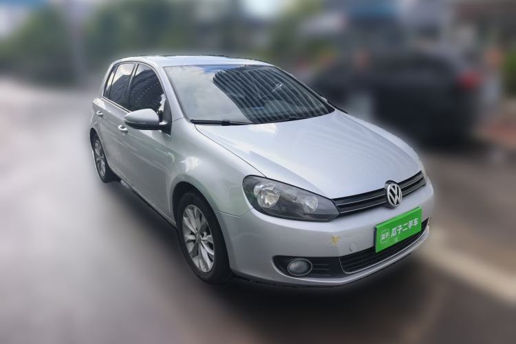 Used Volkswagen Golf 2011 1.4 TSI Automatic Comfort Model Front Right 45 Deg