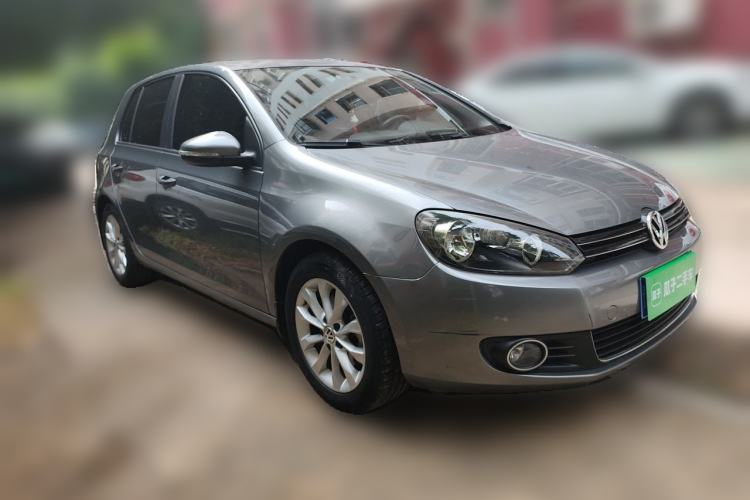 Used Volkswagen Golf 2011 1.4 TSI Automatic Comfort Model Front Right 45 Deg