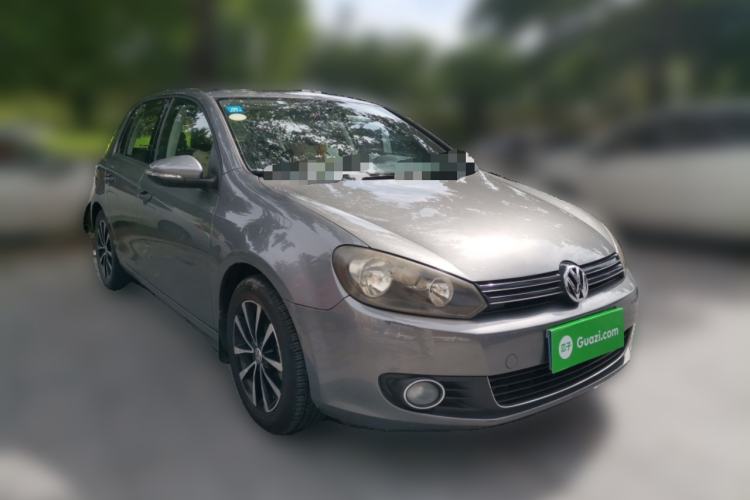 Used Volkswagen Golf 2011 1.4 TSI Automatic Luxury Edition Front Right 45 Deg
