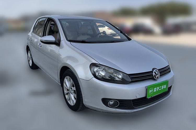 Used Volkswagen Golf 2011 1.4 TSI Automatic Comfort Model Front Right 45 Deg