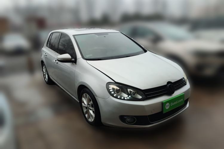 Used Volkswagen Golf 2011 1.6 Manual Comfort Model Front Right 45 Deg