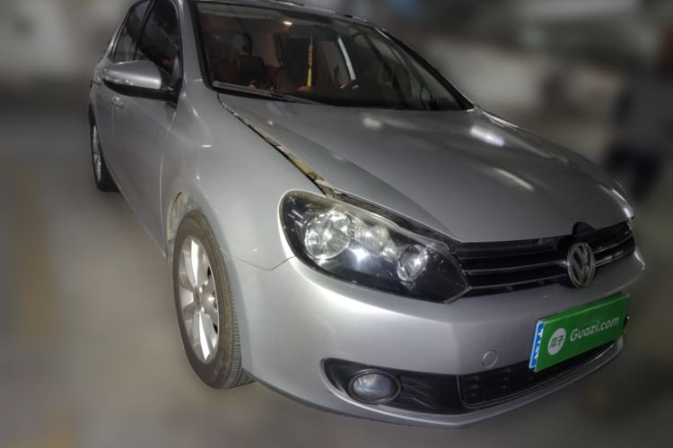 Used Volkswagen Golf 2011 1.6L Automatic Comfort Model Front Right 45 Deg