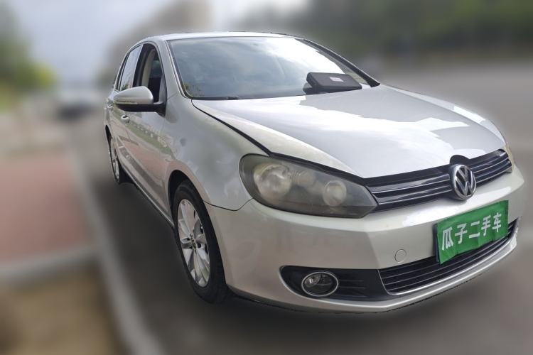 Used Volkswagen Golf 2011 1.6 Manual Comfort Model Front Right 45 Deg