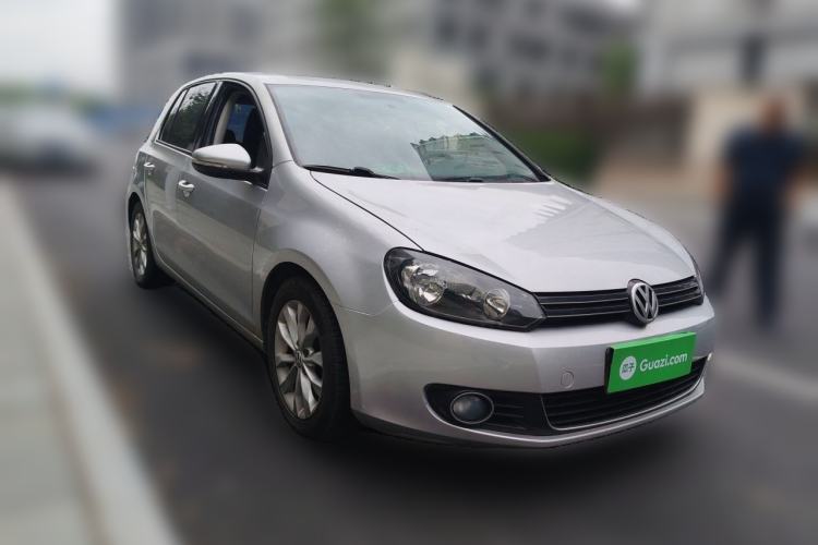 Used Volkswagen Golf 2011 1.4 TSI Automatic Comfort Model Front Right 45 Deg
