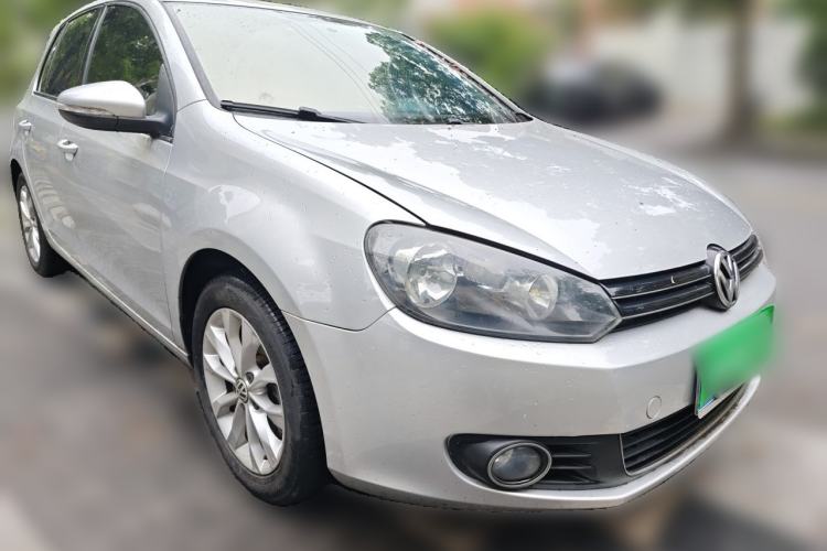 Used Volkswagen Golf 2011 1.4 TSI Automatic Comfort Model Front Right 45 Deg