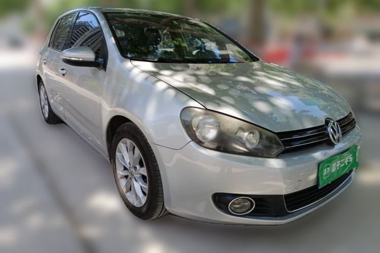 Used Volkswagen Golf 2011 1.4 TSI Automatic Comfort Model Front Right 45 Deg