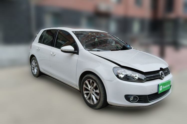 Used Volkswagen Golf 2011 1.6L Automatic Comfort Model Front Right 45 Deg
