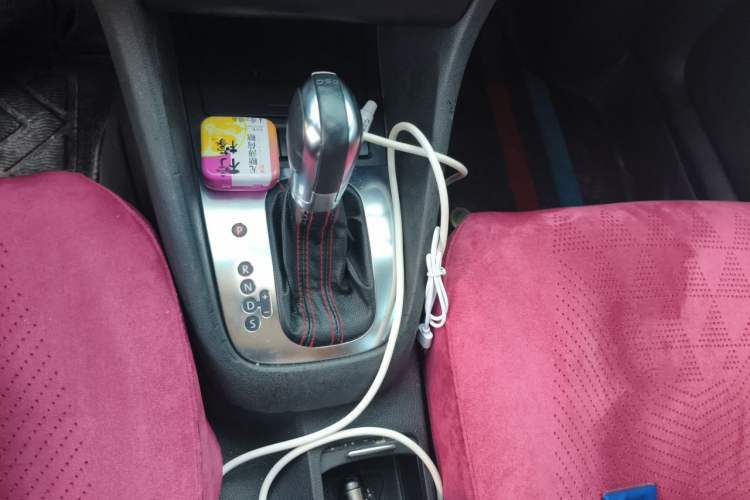 Used Volkswagen Golf 2011 1.4 TSI Comfort Travel Edition Gear Lever